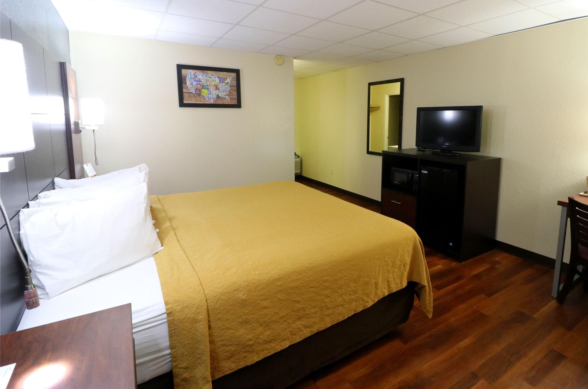 Econo Lodge Inn & Suites Gatlinburg At The Convention Center Eksteriør bilde