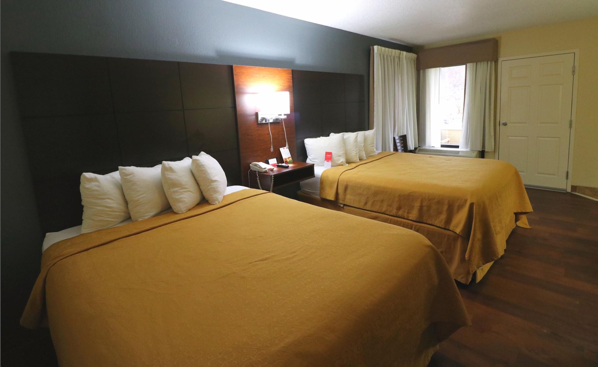 Econo Lodge Inn & Suites Gatlinburg At The Convention Center Eksteriør bilde