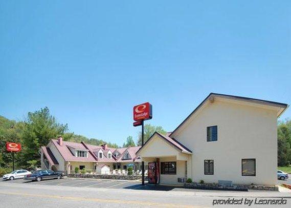 Econo Lodge Inn & Suites Gatlinburg At The Convention Center Eksteriør bilde
