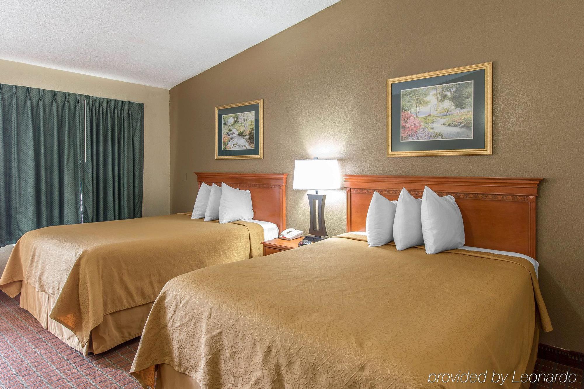 Econo Lodge Inn & Suites Gatlinburg At The Convention Center Eksteriør bilde