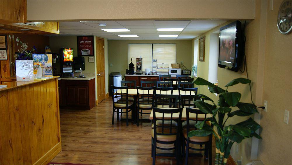Econo Lodge Inn & Suites Gatlinburg At The Convention Center Eksteriør bilde